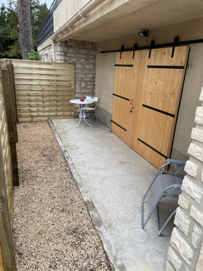 Joli Logement Au Pied Des Alpilles Eyguieres Exterior photo